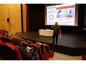 Marmarisli Anne Babalara Ergenlik Anlatıldı