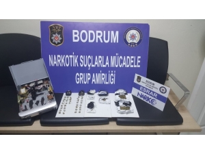 Dvd İçinden Uyuşturucu Çıktı