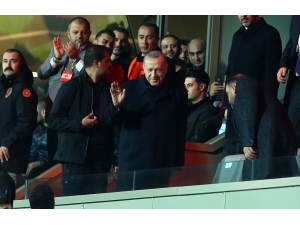 Cumhurbaşkanı Erdoğan, Başakşehir’i Yalnız Bırakmadı