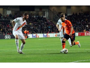 Uefa Avrupa Ligi: M. Başakşehir: 0 - Roma: 3 (İlk Yarı)