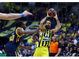 Thy Euroleague: Fenerbahçe Beko: 89 - Khimki Moskova: 76