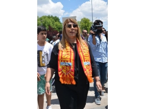 Kayserispor Başkanı Berna Gözbaşı: