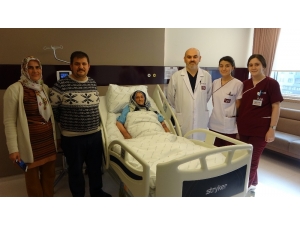 Su İçerken Yemek Borusu 5 Cm Yırtıldı