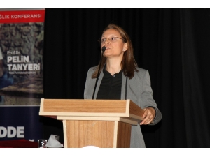 Akm’de ‘Madde Bağımlılığı’ Konulu Sağlık Konferansı Düzenlendi