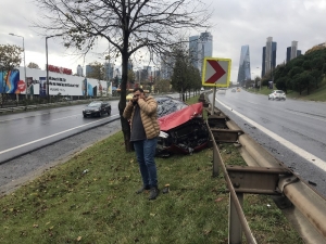 Tem Otoyolu’nda Kayan Otomobil Refüje Çıktı, Genç Sürücü Ölümden Döndü