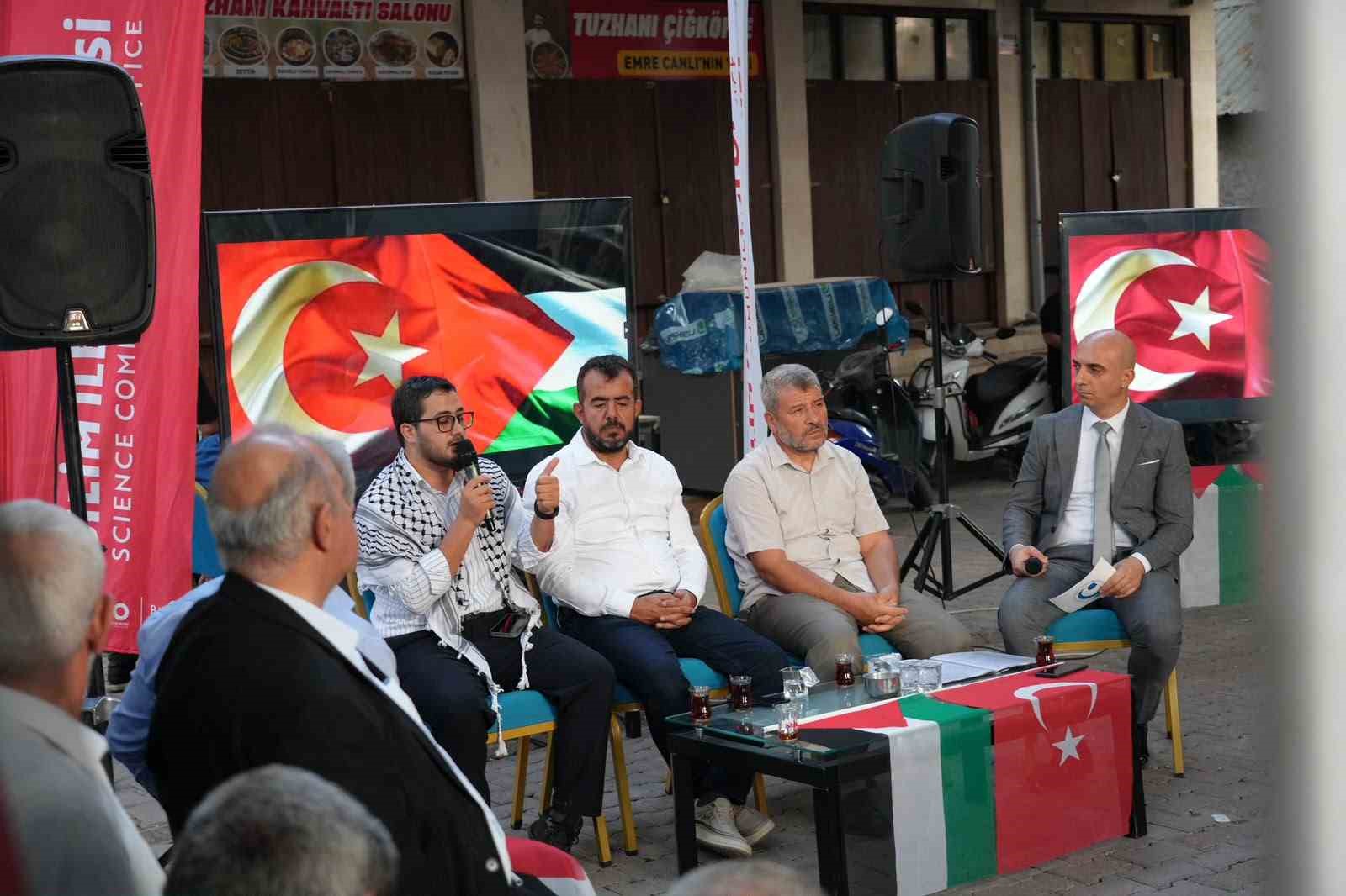 adiyaman-universitesinden-gazze-ye-yanki-ol-temali-bilim-kafe-etkinligi