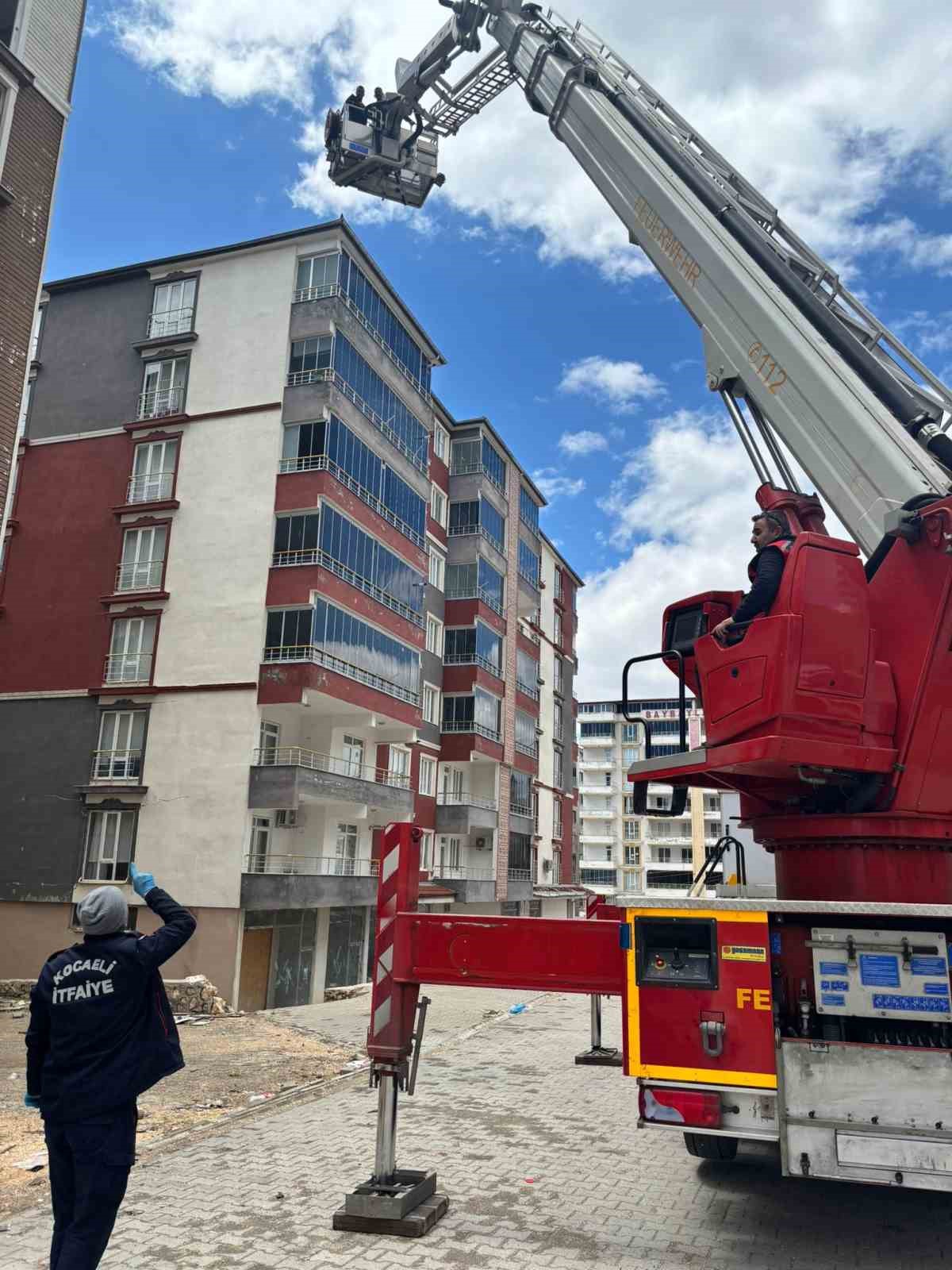 kocaeli-itfaiyesinin-tecrubesi-besni-ye-tasindi