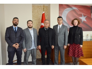 Sağlık Çalışanlarına Verilen Eğitimler İncelendi