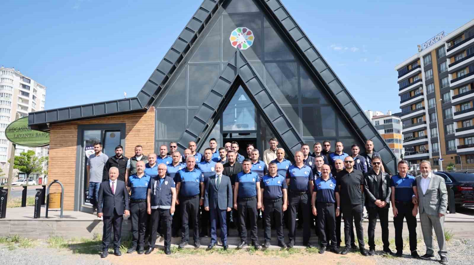 baskan-colakbayrakdar-hemsehrilerimizin-mutlulugu-icin-7-24-calismaya-devam-ediyoruz