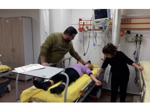 İngilizce Kitabını Evde Unutan Çocuğa Öğretmeninden Darp İddiası