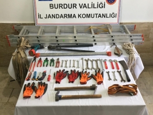 Burdur’da Kablo Hırsızlığına 3 Gözaltı
