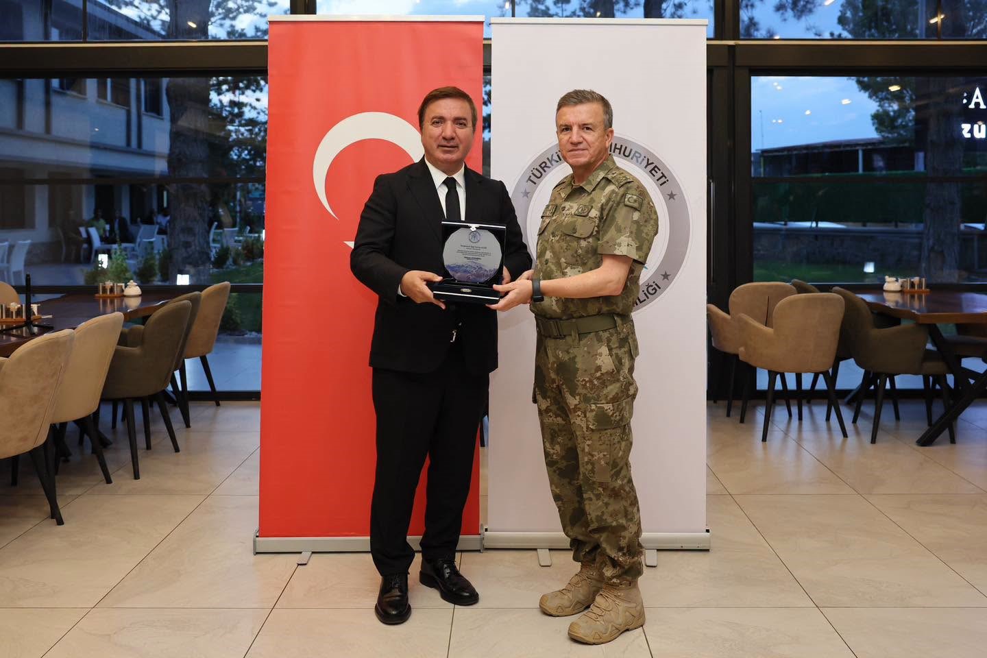 erzincan-da-3-ordu-komutani-ve-il-jandarma-komutani-icin-veda-programi-duzenlendi
