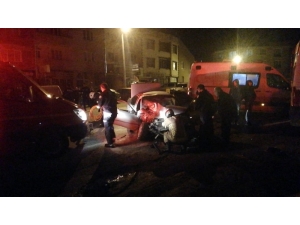 Bursa’da Gençler Ölümden Döndü