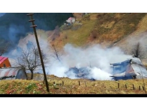 Çaykara’daki Yangın