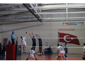 Tvf Erkekler 1. Lig: Solhanspor: 3 - Niksar Bld: 1