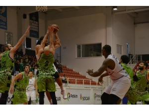 Türkiye Basketbol Ligi: Petkim Spor: 79 - Manisa Büyükşehir Belediye: 75