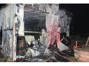 Düzce’de Tekstil Fabrikası Yandı