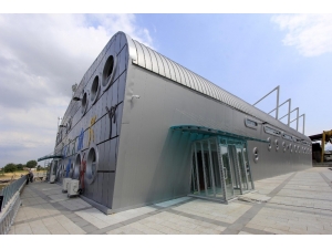 Orhangazi Spor Salonu’na Çalışmalar Devam Ediyor