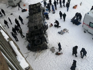 Rusya’da Otobüs Nehre Uçtu: 15 Ölü