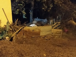 Şizofreni Hastası Kadın Kocasını Öldürdü