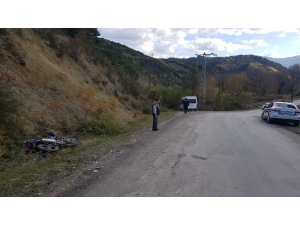 Türkeli’de Motosiklet İle Minibüs Çarpıştı: 1 Yaralı
