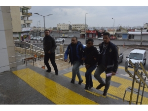 Tokalaşma Bahanesiyle Yaklaştı, Yaşlı Adamın Emekli Maaşını Çaldı