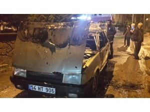 Sakarya’da Seyir Halinde Alev Alan Otomobil Yandı