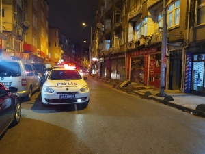 Fatih’te İran Uyruklu Bir Kişi Evinde Ölü Bulundu