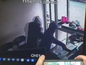 1,2 Milyon Liralık Soygun...ormana Gömmüşlerdi...altınları Geri Verdiler Tahliye Edildiler