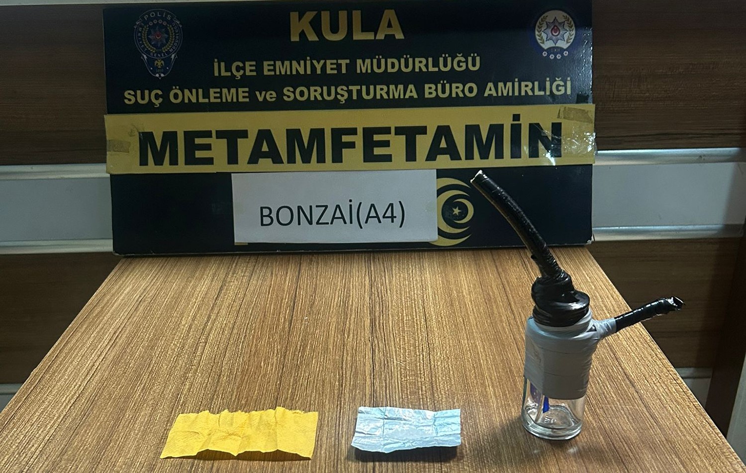 manisa-da-uyusturucu-ve-asayis-operasyonu-10-kisiye-islem-6-tutuklama