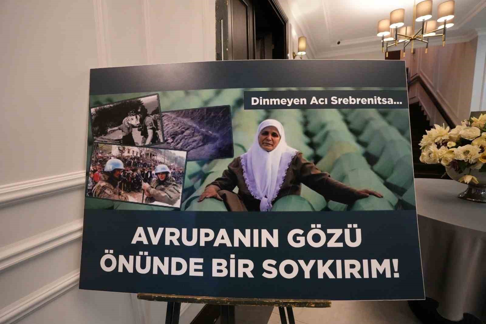 ukid-den-umraniye-de-duygu-dolu-srebrenitsa-anmasi-soykirimi-unutursaniz-tekrar-eder