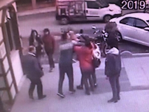 Genç Kızlara Dehşeti Yaşatan Minibüsçü Yakalandı