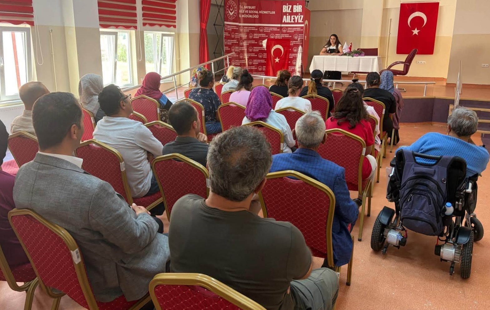 bayburt-ta-ozel-bireylere-ve-personele-saglikli-yasam-egitimi-verildi