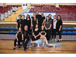 Evinin Sultanları Ve Sokaklar Bizim Turnuvası Sona Erdi