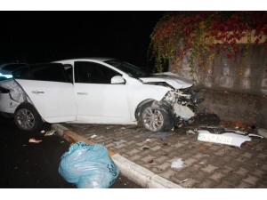 Diyarbakır’da Feci Kaza: 4 Yaralı