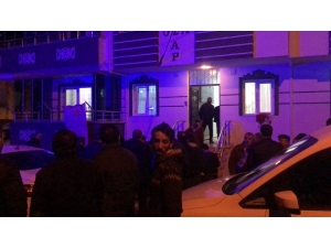 13 Yaşındaki Kız Babasının Silahıyla İntihar Etti