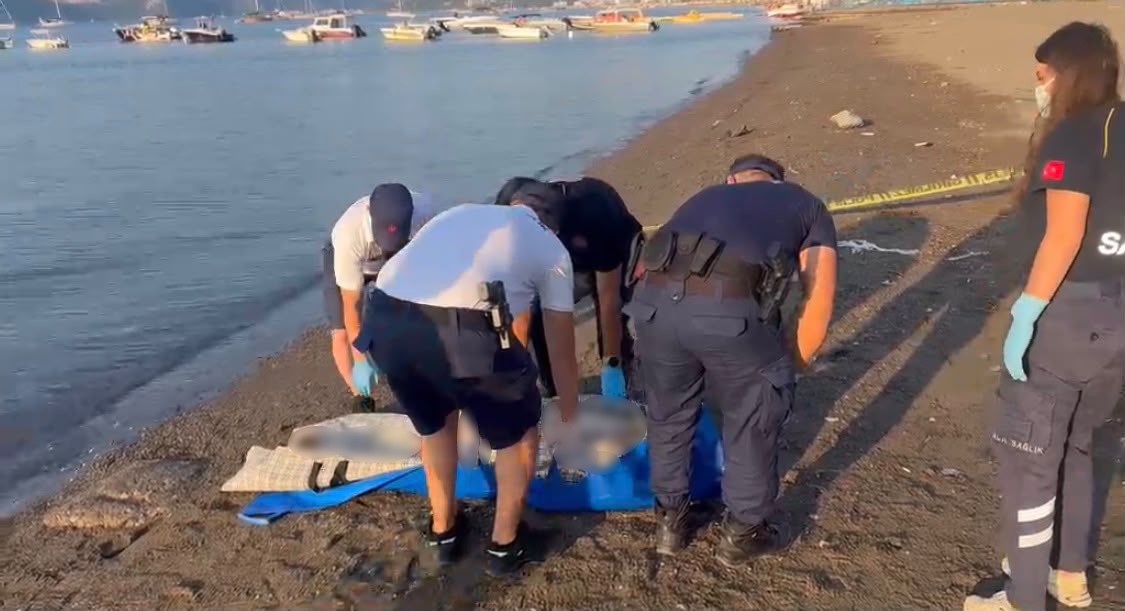 marmaris-te-denizde-erkek-cesedi-bulundu