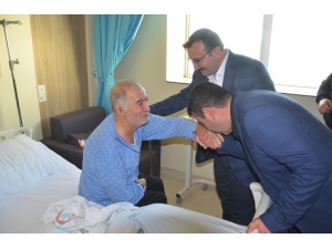 Başkan Doğan Yaşlı Ve Hastaları Ziyaret Etti