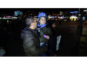 Bebeğini Avm’ye Terk Eden Anne Polis Zoruyla Duruşmaya Getirildi