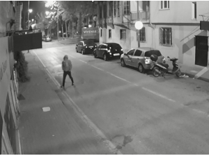 Hırsız İşyeri Sahibini Bile Şok Etti