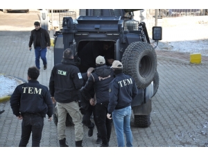 Pkk/kck Operasyonunda Gözaltına Alınan 7 Kişi Adliyeye Getirildi