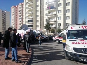 Kayseri’de Beton Mikseri, Halk Otobüsüne Çarptı: 16 Yaralı