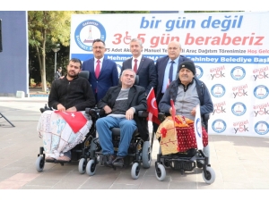 Gaziantep’te 75 Engelliye Akülü Ve Manuel Sandalye