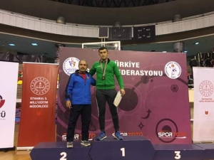 Güreşte Bölge Şampiyonu Akçakoca’dan Çıktı