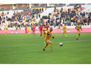 Ziraat Türkiye Kupası: Yeni Malatyaspor: 3 - Keçiörengücü: 1 (Maç Sonucu)