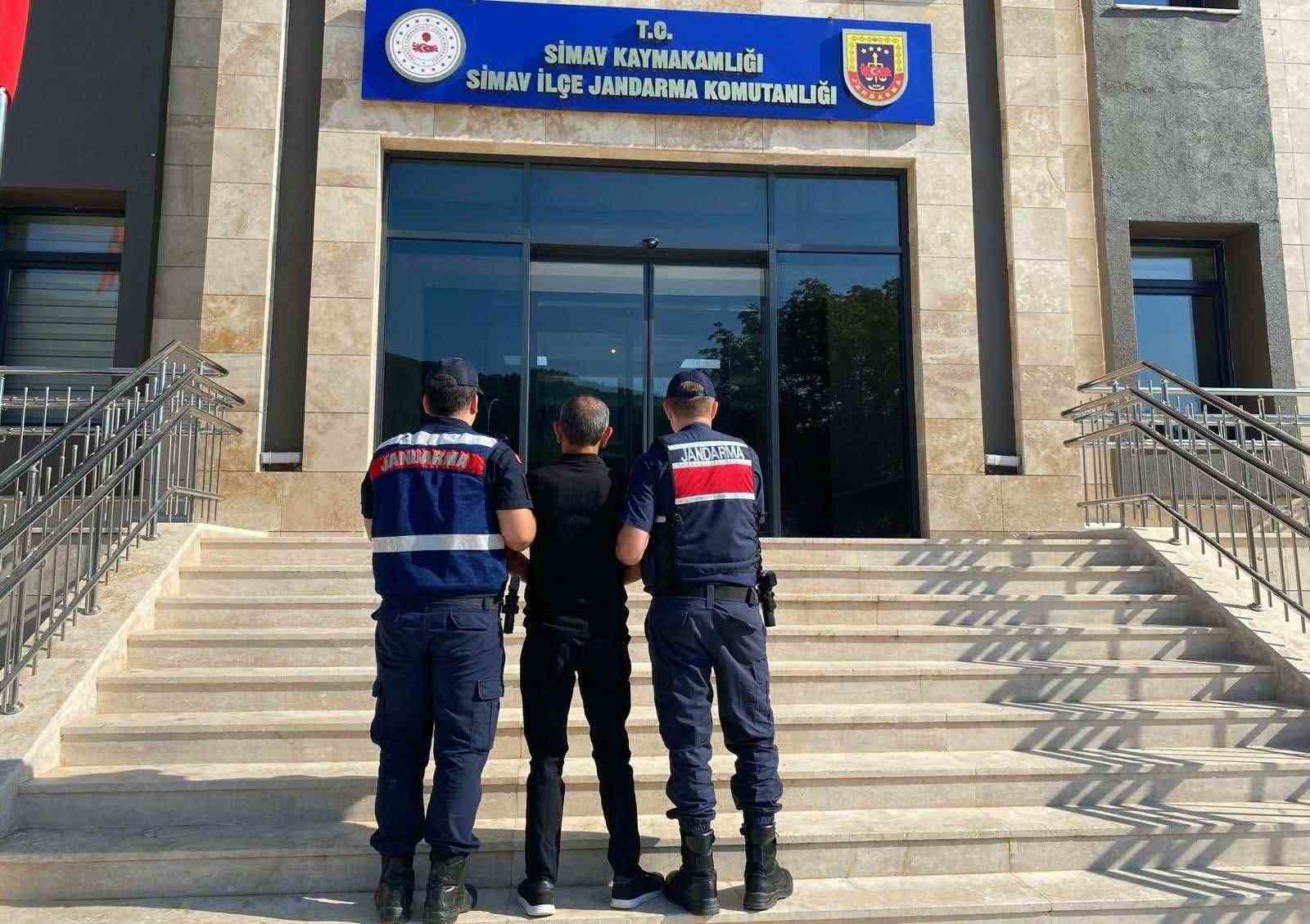 simav-da-12-yil-6-ay-hapis-cezasi-bulunan-sahis-yakalandi