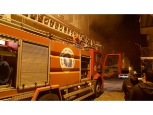 Kaş’ta Boş Evde Yangın