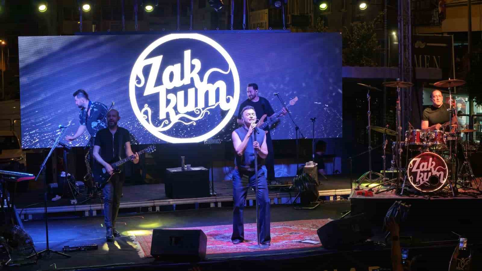 baskan-cercioglu-ndan-nazilli-de-yaz-konseri