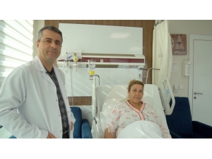 Dr. Cavit Göktaş’tan Aynı Anda İki Başarılı Ameliyat