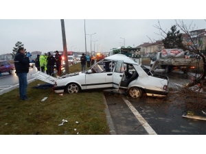 Kütahya’daki Trafik Kazasında Ölü Sayısı 3’e Çıktı